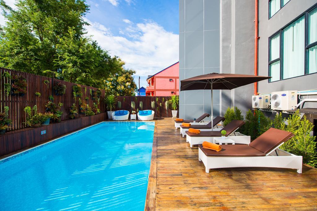 Ao Nang Tetris Hotel מראה חיצוני תמונה