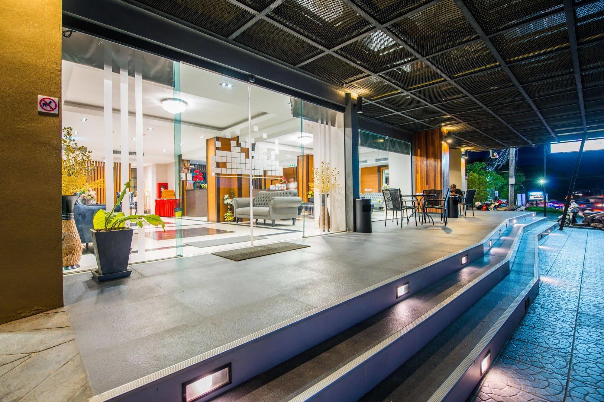 Ao Nang Tetris Hotel מראה חיצוני תמונה